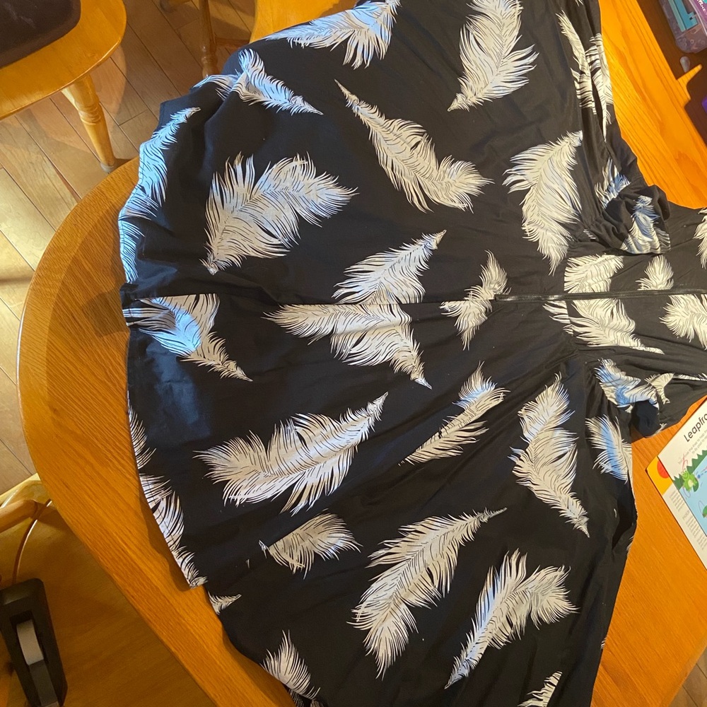 ⭐️2/30$ Lane Bryant Cotton Fit and Flare Dress with Feather Print and POCKETS! - Picture 11 of 11